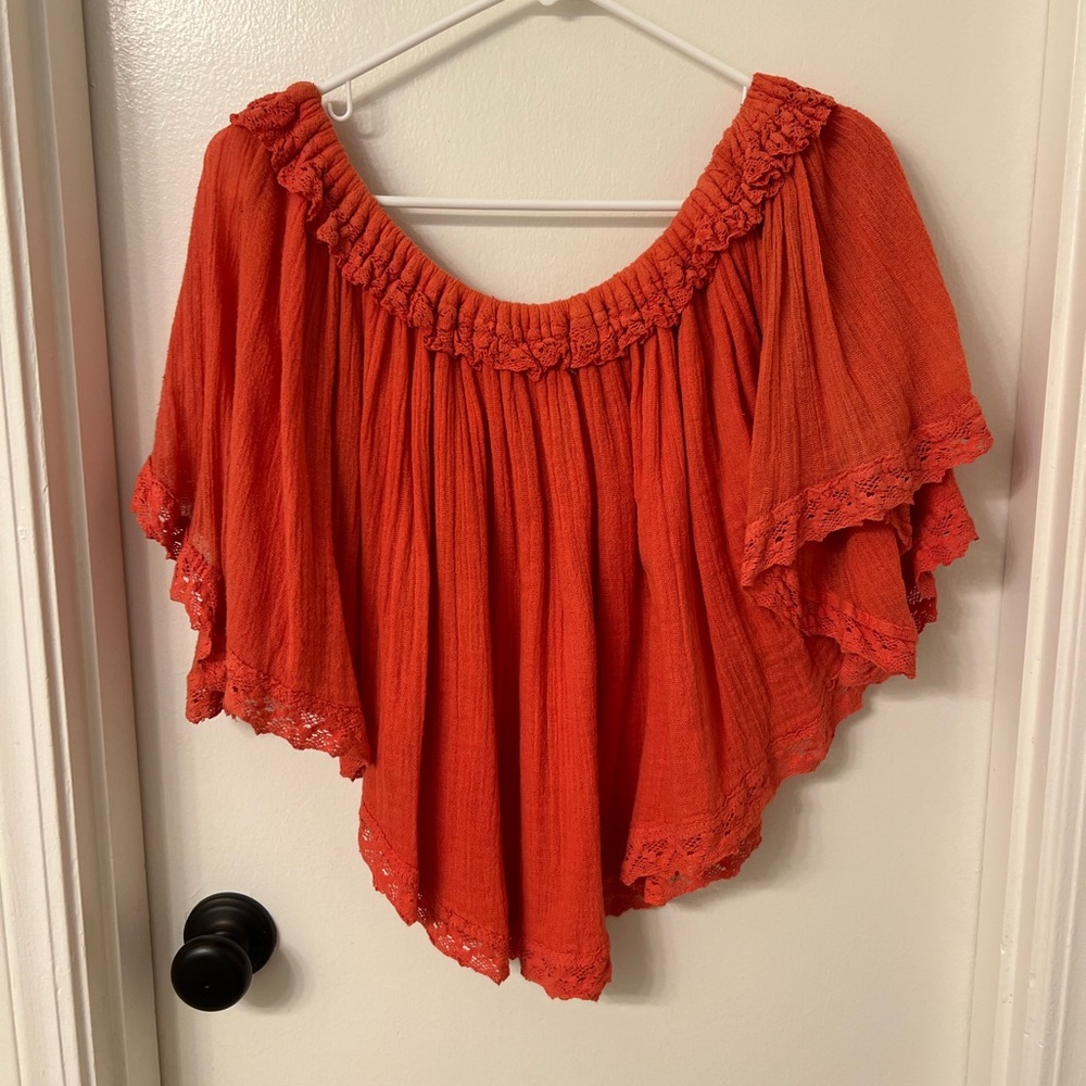 Jens Pirate Booty Flowy Top